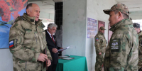 Абдулмуслим Абдулмуслимов вручил награды бойцам батальона «Каспий» - Газета Молодежь Дагестана