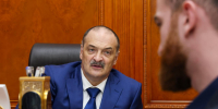 Сергей Меликов встретился с Героем России Темирланом Абуталимовым - РИА Дагестан