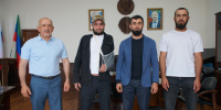 Глава Дахадаевского района встретился с участником СВО Асхабали Магомедовым - Газета Молодежь Дагестана