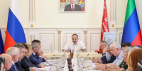 Сергей Меликов проводит заседание общественного совета республиканской программы развития «Доблесть гор» - Дагестанская правда