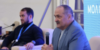 Проходит встреча Сергея Меликова и Григория Гурова с участниками форума «Каспий» - Дагестанская правда
