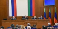 Сорок девятая сессия Народного Собрания Республики Дагестан рассмотрела более двадцати вопросов - Народное Собрание