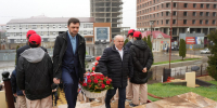 В Хасавюрте возложили цветы у мемориала «Холм боевой славы» в честь Дня Героев Отечества - РИА Дагестан