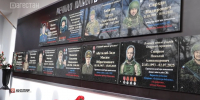 В Кизляре открыли мемориальные доски героям СВО - РГВК