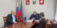 Депутат Госдумы РФ Сайгидпаша Умаханов рассмотрел обращения жителей Дагестана на личном приеме - РИА Дагестан