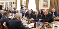 Абдулмуслим Абдулмуслимов встретился с депутатами парламента РД перед отчетом о работе Правительства за 2025 год - РИА Дагестан